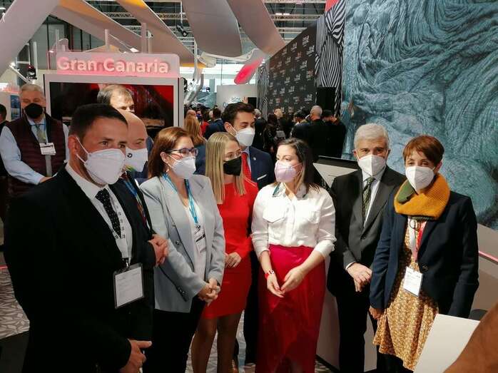 El concejal Héctor Suárez ya ha iniciado la ronda de reuniones previstas con los profesionales del sector / TA 